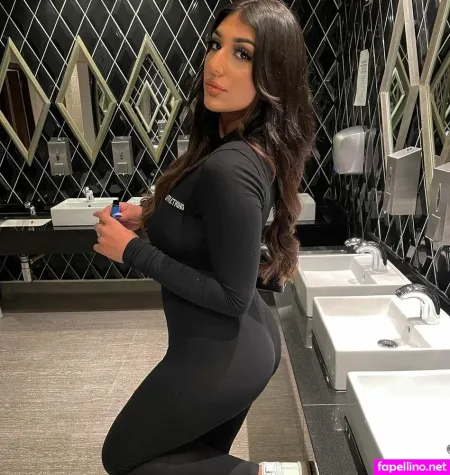 Alishbah Akram OnlyFans Thumbnail #9LiWQDAxqL