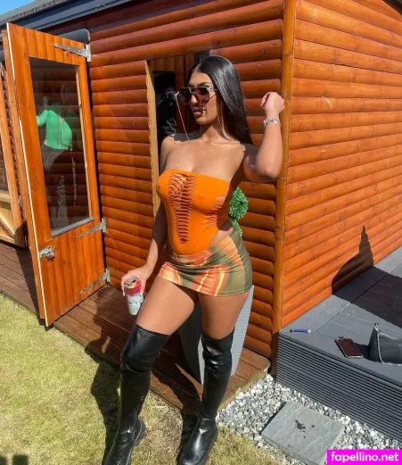 Alishbah Akram OnlyFans Thumbnail #V5Pnv7H2dE