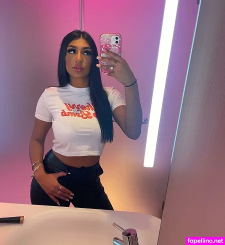 Alishbah Akram OnlyFans Thumbnail #d1PwnKGZLb