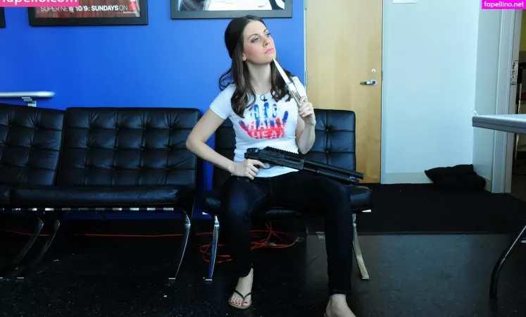 Alison Brie OnlyFans Thumbnail #3Cmc0bqHnE