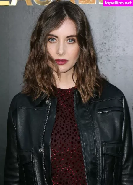Alison Brie OnlyFans Thumbnail #7hekIlcDQM
