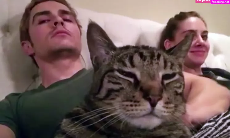 Alison Brie OnlyFans Thumbnail #9whcWHxUNY