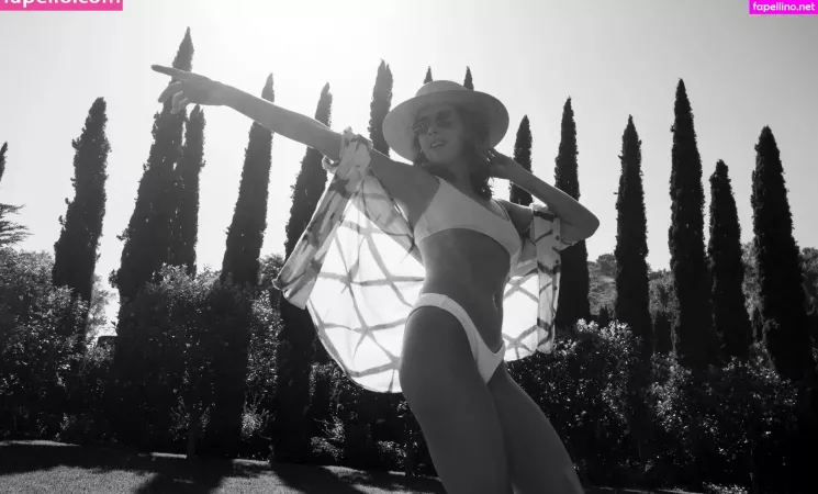 Alison Brie OnlyFans Thumbnail #ABF0zWm4P5