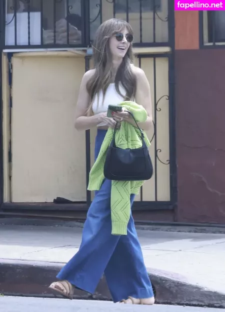 Alison Brie OnlyFans Thumbnail #ACOPECC5Sx