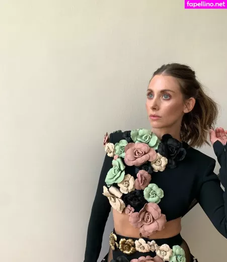 Alison Brie OnlyFans Thumbnail #KJhfReMZSz