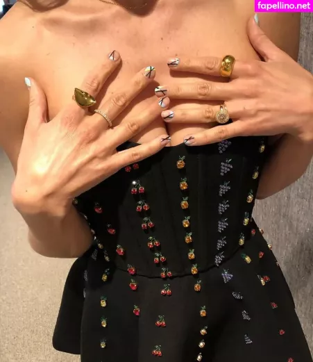 Alison Brie OnlyFans Thumbnail #QYBnwSBUyI