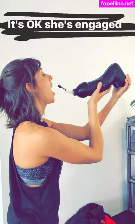 Alison Brie OnlyFans Thumbnail #QjSC2prwsx