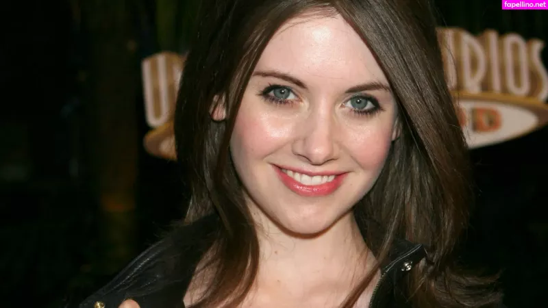 Alison Brie OnlyFans Thumbnail #VhbfL2DeNB