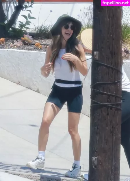 Alison Brie OnlyFans Thumbnail #i4XwUHT779