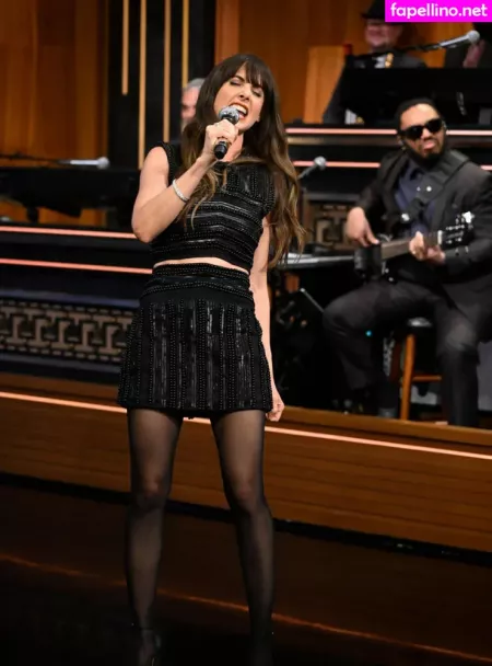 Alison Brie OnlyFans Thumbnail #rgxY3pECc6