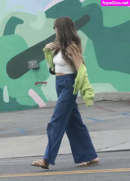 Alison Brie OnlyFans Thumbnail #vERI7Ip3lK