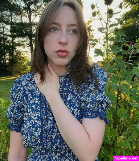 Alison Burke OnlyFans Thumbnail #5qF79sH5ch