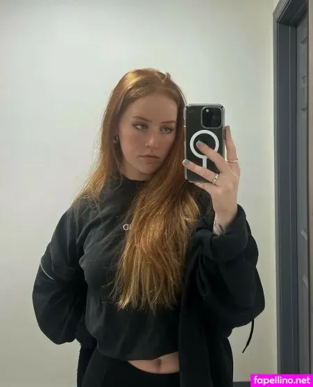 Alison Schmitt OnlyFans Thumbnail #SbeY27pmUO