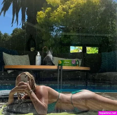 Alison Van Kuik OnlyFans Thumbnail #pAnU4nKTfZ