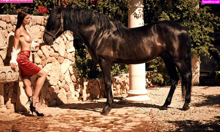 Alissa Harouat OnlyFans Thumbnail #DyoHkdHdGP