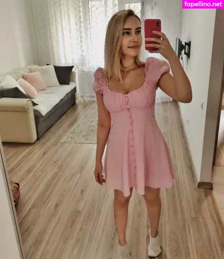 Alissa Strekozova OnlyFans Thumbnail #ChOwkZfXjl
