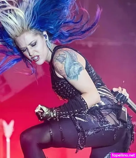 Alissa White Gluz Main Profile Photo