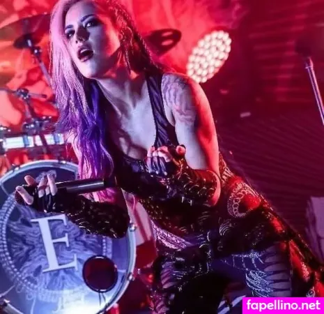Alissa White Gluz OnlyFans Thumbnail #sWudO0s1LF