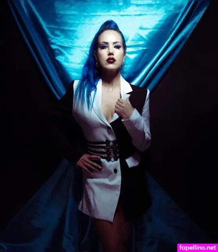 Alissa White Gluz OnlyFans Thumbnail #yVfyxXCvT3