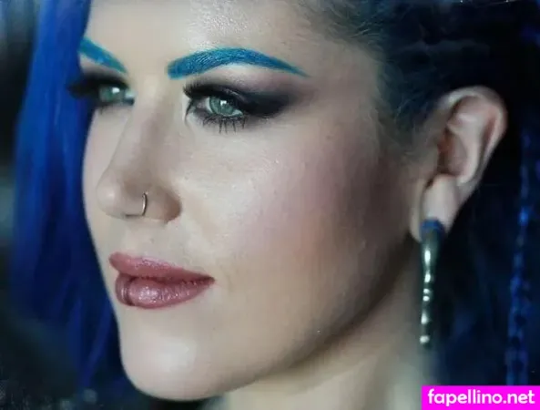 Alissa White Gluz OnlyFans Thumbnail #zXAyFpZRXM