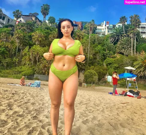 Alissandra Segura OnlyFans Thumbnail #IGaxTRoraP