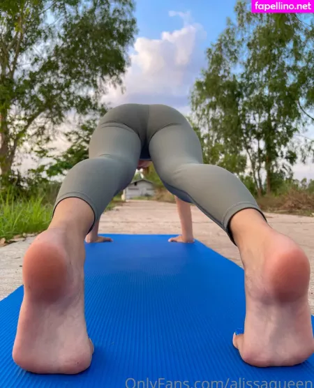 Alissaqueen OnlyFans Thumbnail #zOw5OcNA9A
