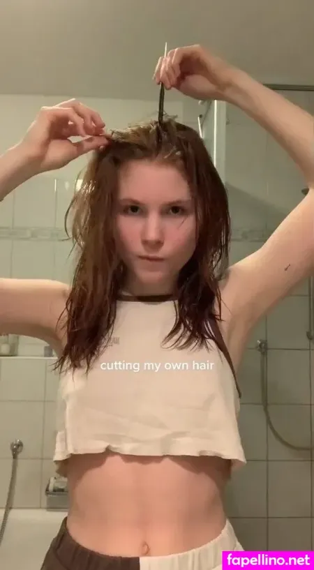 Alissaxcollin OnlyFans Thumbnail #C4wl1PVaZ9