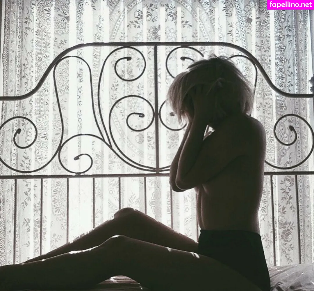 alittle_vampy, alittlevampy, vampyfeedee Nude Leaked OnlyFans Photo #0m4JhWLiNn