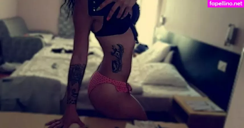 Alittlebitpsycho98 OnlyFans Thumbnail #AXfXrE0R07