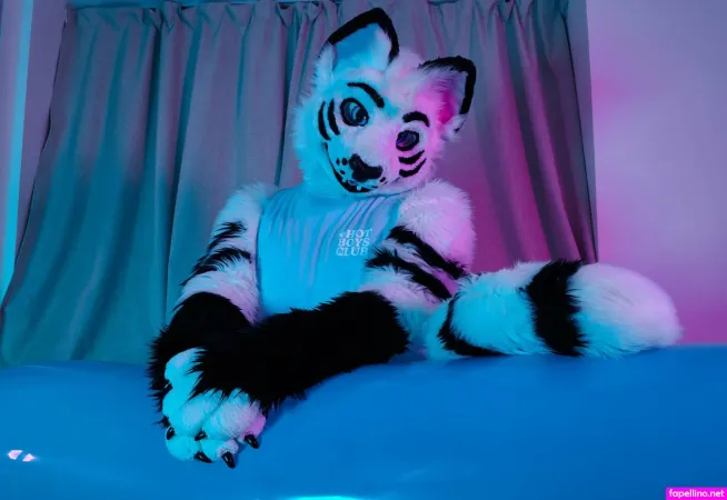 Aliuros OnlyFans Thumbnail #GuWjZPCzaW