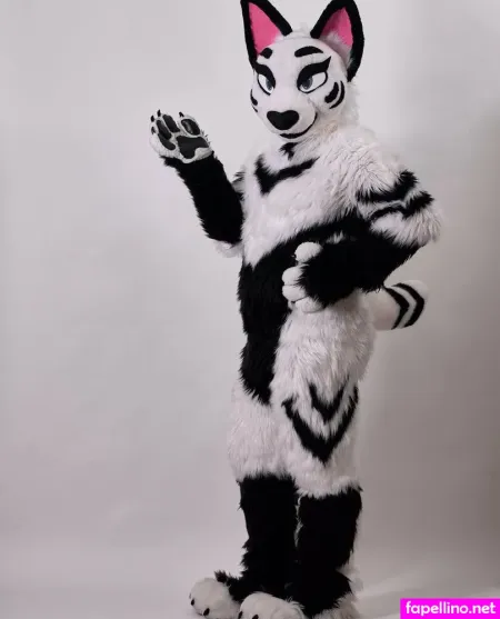 Aliuros OnlyFans Thumbnail #Q8ZP6DhNEd