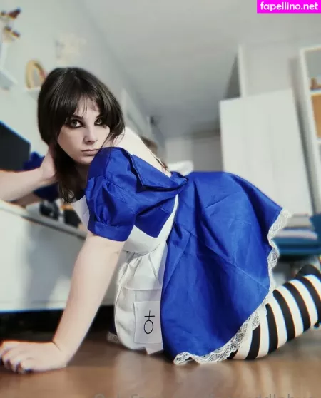 Alix Fembug OnlyFans Thumbnail #5DaDzeiWaw