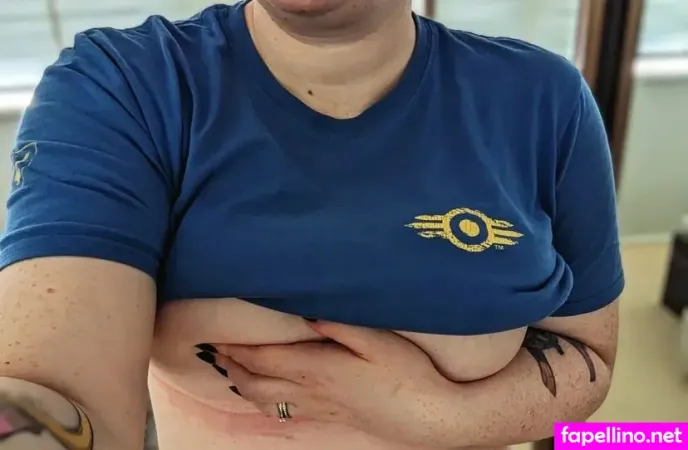 Alix Hawkes OnlyFans Thumbnail #mtwn3qa73S