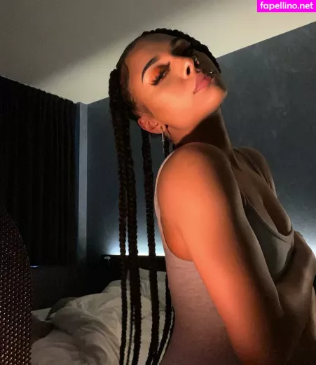 Alix Lapri OnlyFans Thumbnail #EJQ36Z1k8H
