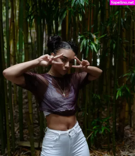 Alix Lapri OnlyFans Thumbnail #n3O3fbhr3J