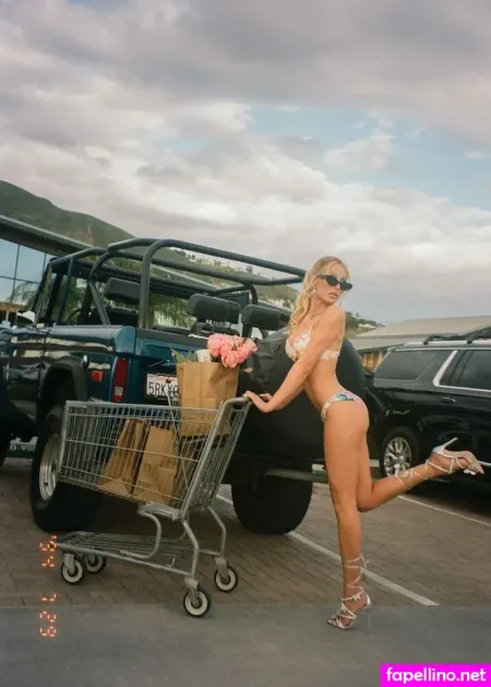 Alixearle OnlyFans Thumbnail #z7fPxZUzAj