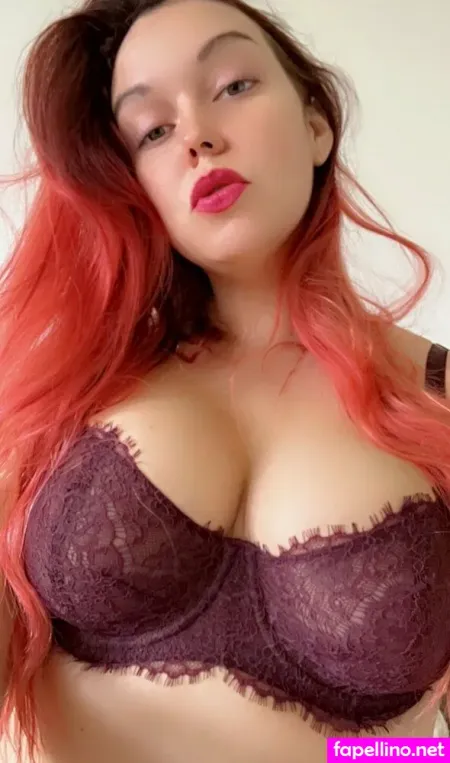 Alixia Red Main Profile Photo