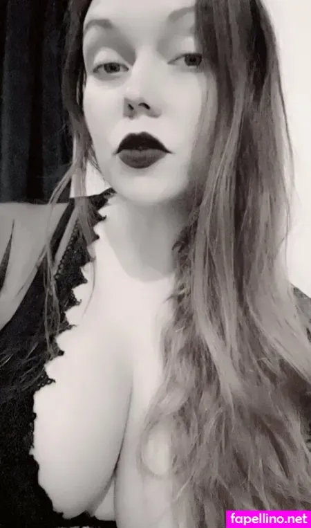 Alixia Red OnlyFans Thumbnail #W1Edr4ZLVy