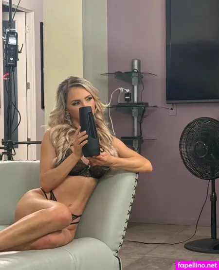 Alixlynx 2 OnlyFans Thumbnail #ceUAOsNVoU