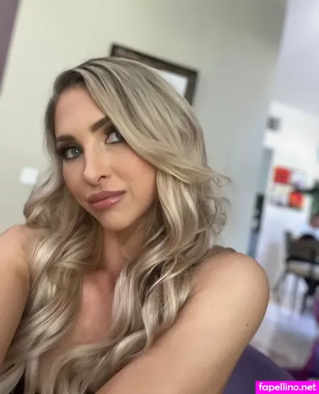 Alixlynxfree OnlyFans Thumbnail #LhKvwRf22q