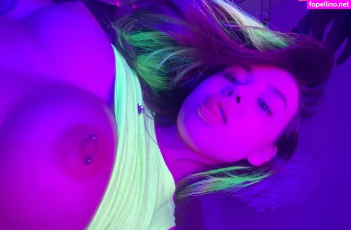 Aliya Yalaya OnlyFans Thumbnail #NpY4Bow96a