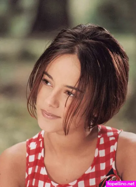 Alize Lyonnet OnlyFans Thumbnail #GjK5RHS0P6