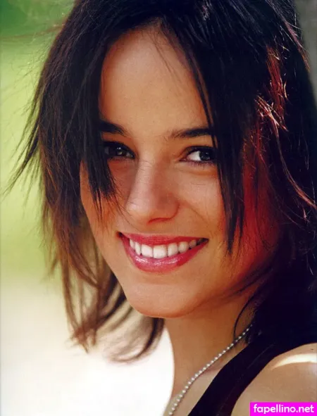 Alize Lyonnet OnlyFans Thumbnail #MZwm7F6nhq