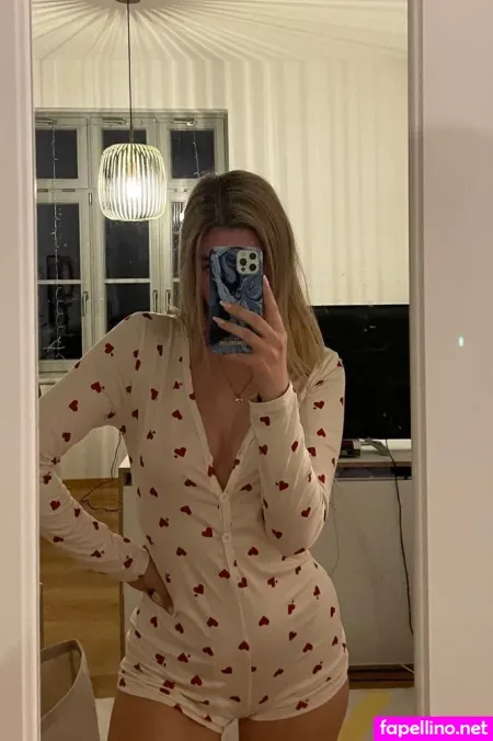 Alizee Talk OnlyFans Thumbnail #EsWVi29gUk