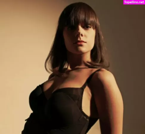 Alizee OnlyFans Thumbnail #uBzcy7SdIJ