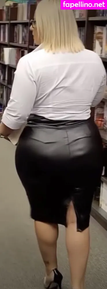 allthingsely, user Nude Leaked OnlyFans Photo #hUf5aqkb92