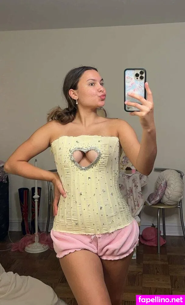 vlogsquad_official Nude Leaked OnlyFans Photo #L4dAl2u1xL