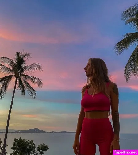 Alla Golovchenko OnlyFans Thumbnail #HQhxpTeUv9