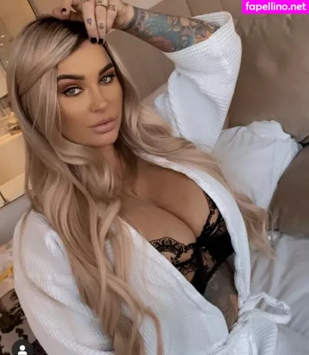 Allaina Vader OnlyFans Thumbnail #0mBRzVQxcA