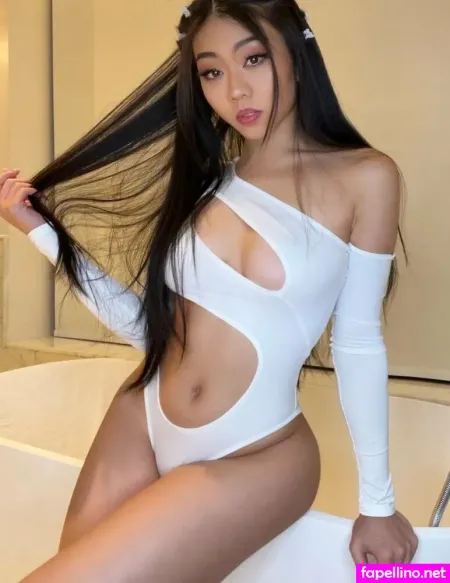 Alle Lee OnlyFans Thumbnail #j1k1xDM0yG